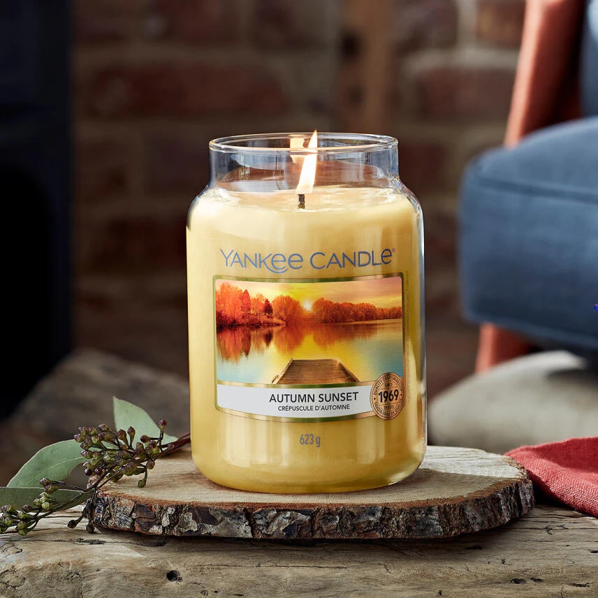 Yankee Candle Autumn Sunset Duftkerze Großes Glas 623 G 2 Yankee Candle Autumn Sunset Duftkerze Großes Glas 623 G – Bild 2